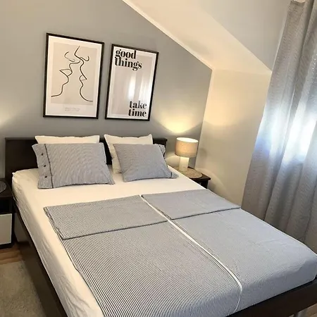 Tina Comfortable Holiday home *