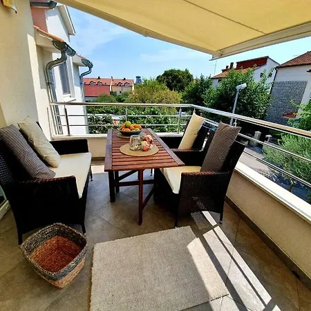 Holiday home Tina Comfortable *